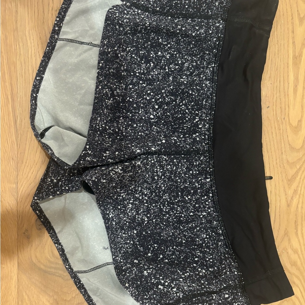 Speed Up Low Rise 2.5” Shorts